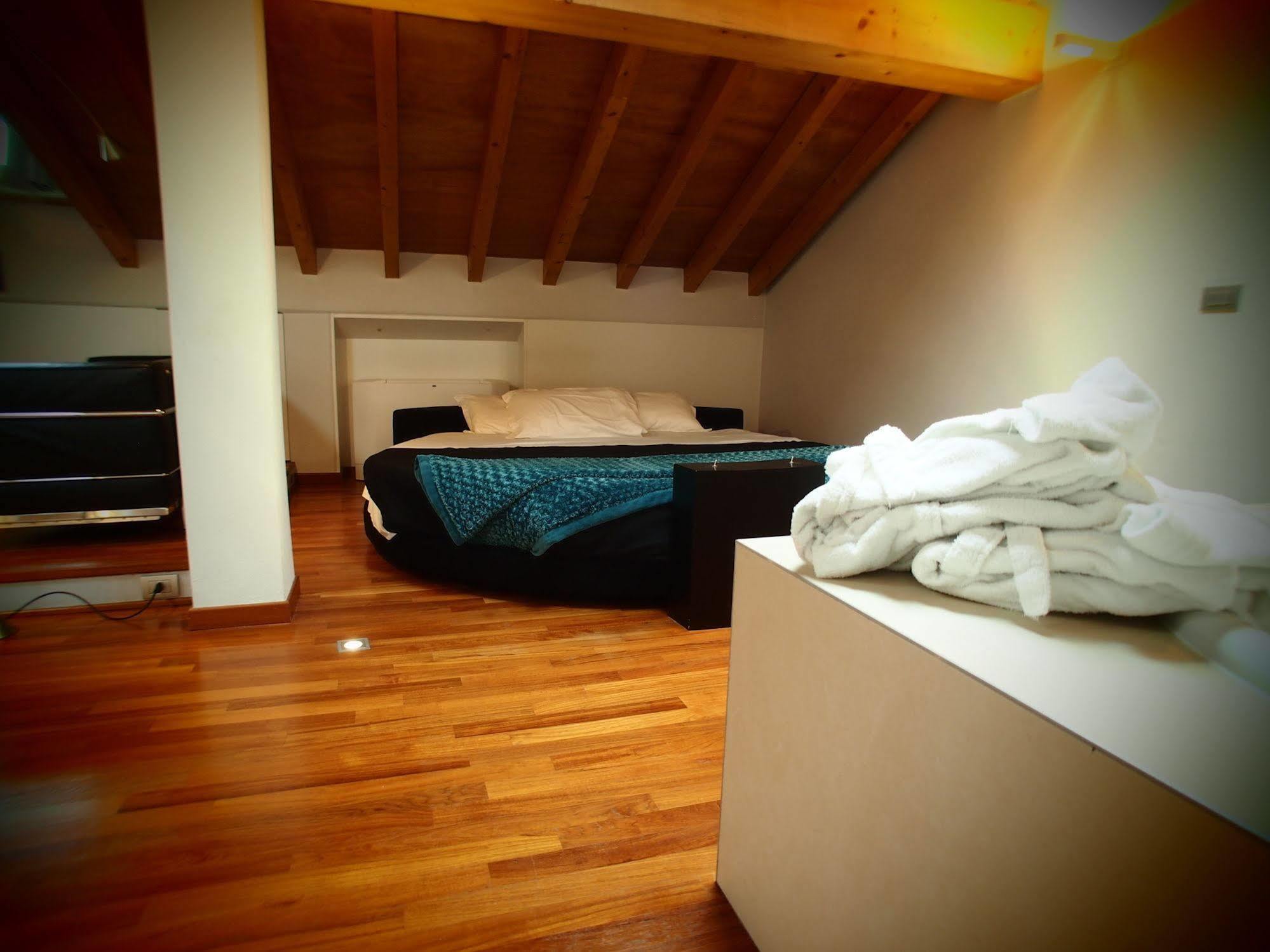 Parizzi Suites & Restaurant Parma Luaran gambar