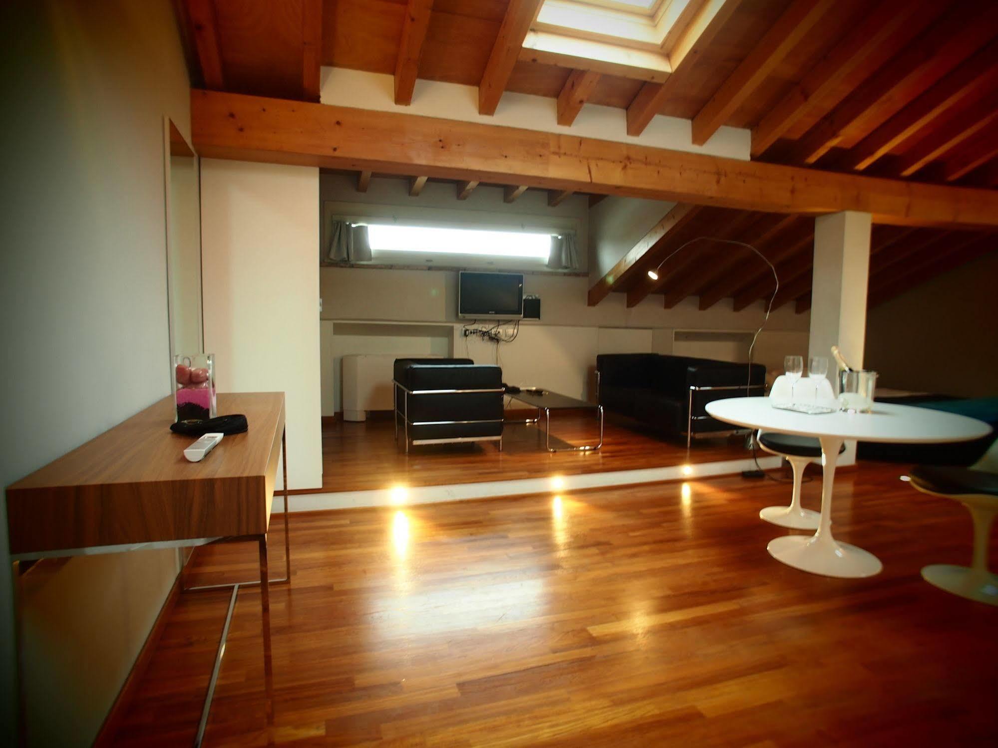 Parizzi Suites & Restaurant Parma Luaran gambar